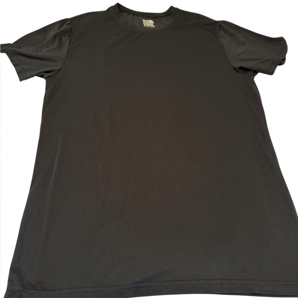 32 Degrees Black Nylon Shirt Sleeve Tee. Size M. EUC